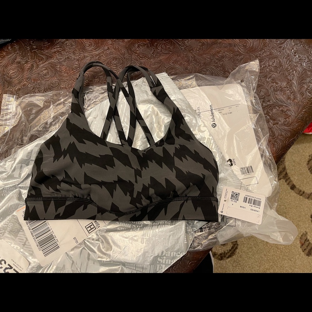 Lululemon Energy Sports Bra